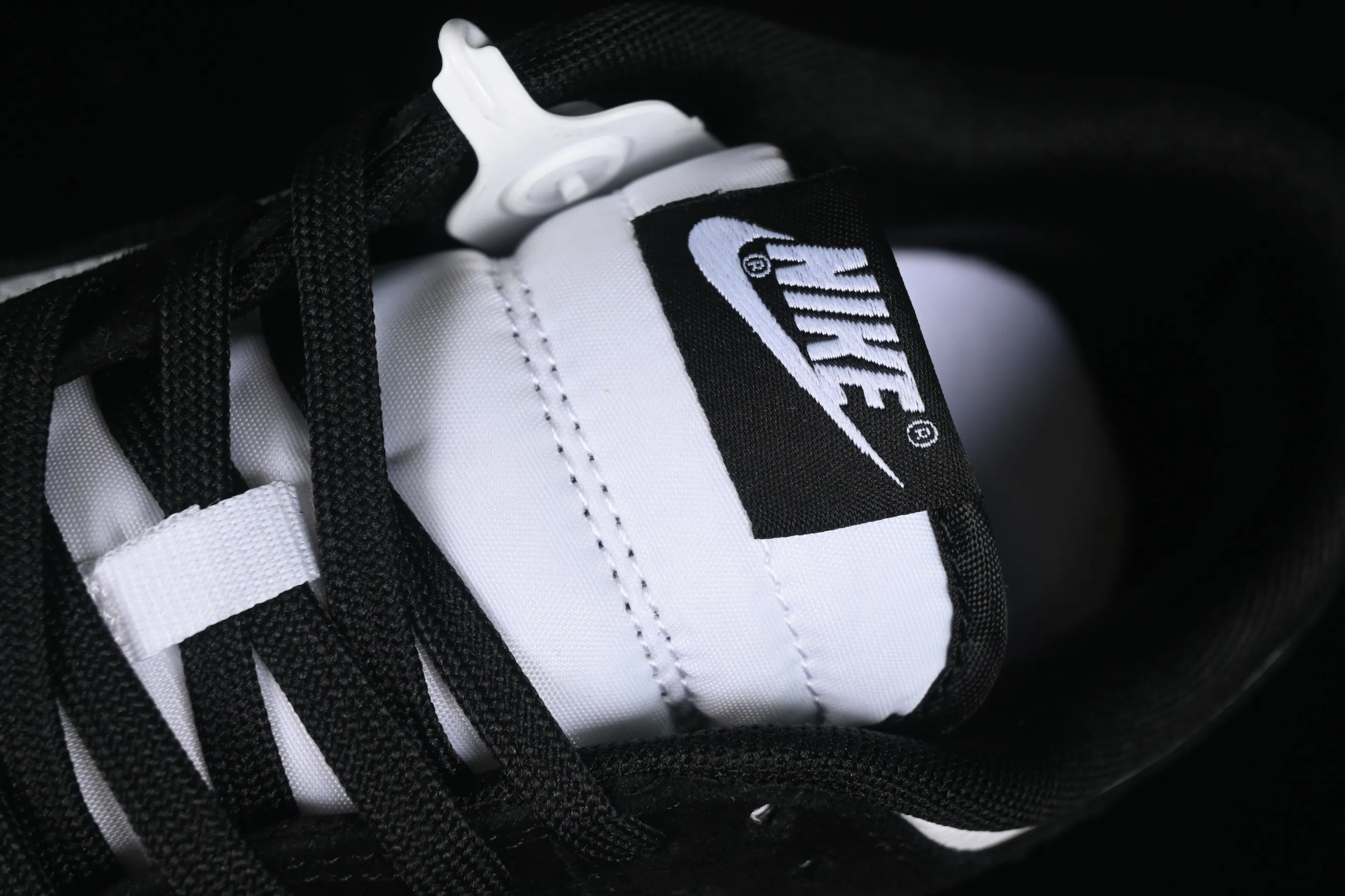 All categories Nk SB Dunk series Nk SB Dunk Low low-top sneakers Nk Dunk Low "Suede Panda" suede panda low-top casual sneakers FQ8249-100